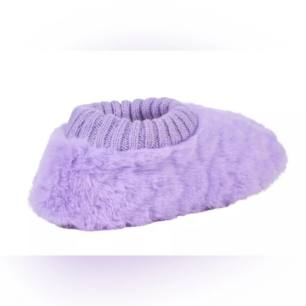 Northeast Outfitters Girls' Cozy Cabin Purple Fur Heart Slippers in Size S/M